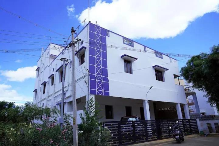 White House- 1Bk Pleasant Apartment With Open Terrace Coimbatore Dış mekan fotoğraf
